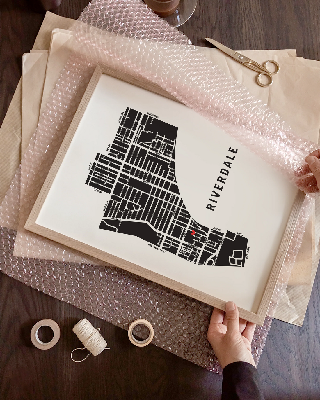 Housewarming Gifts: A Guide to Gifting New Homeowners in Toronto